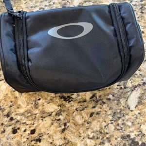 Brand New Oakley goggles